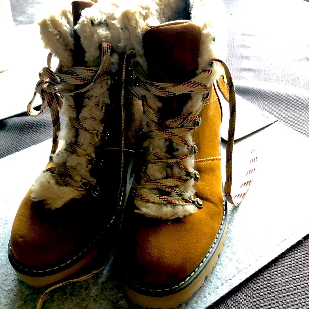 Time and Tru Women’s Boots_9